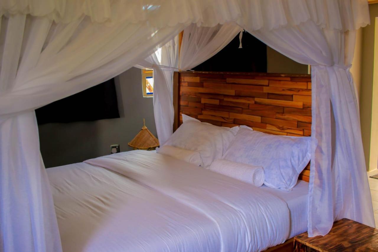 Amanya 3-Bedroom Hut Амбосели Экстерьер фото