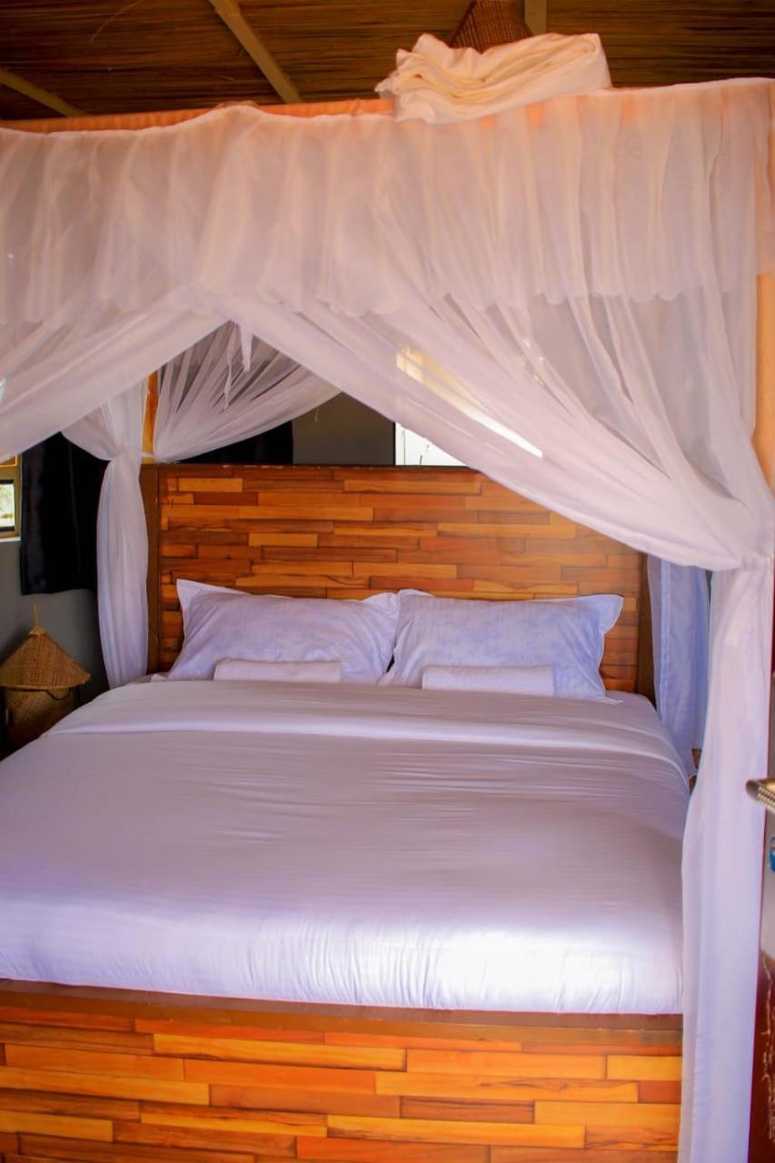 Amanya 3-Bedroom Hut Амбосели Экстерьер фото