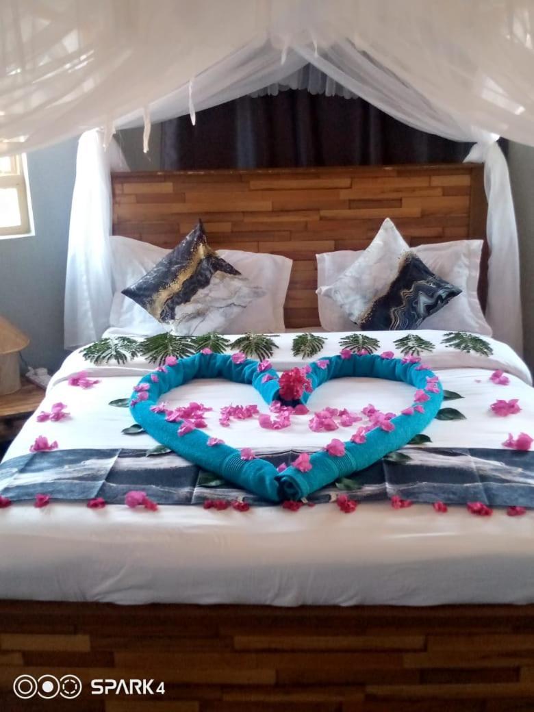 Amanya 3-Bedroom Hut Амбосели Экстерьер фото